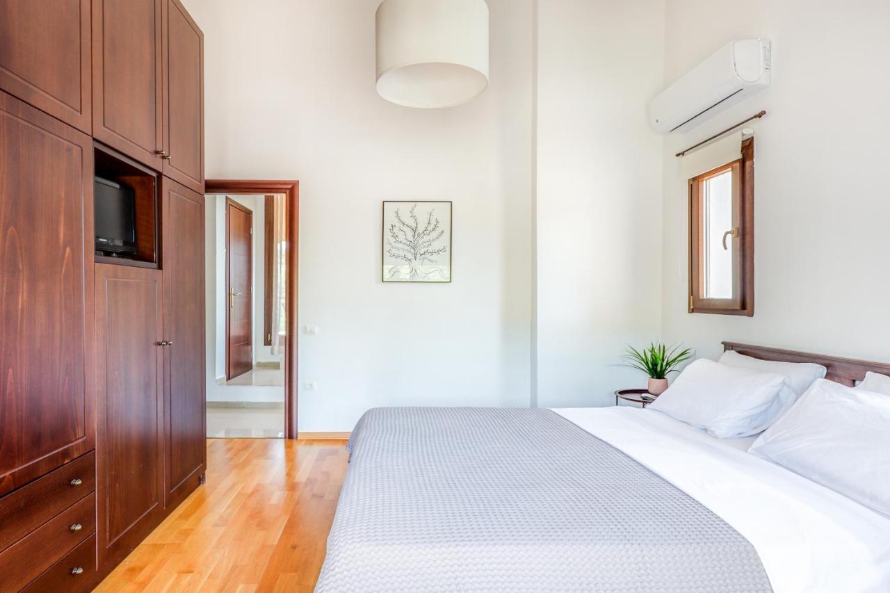 Villa Acropolis Serres Next To Center Bagian luar foto