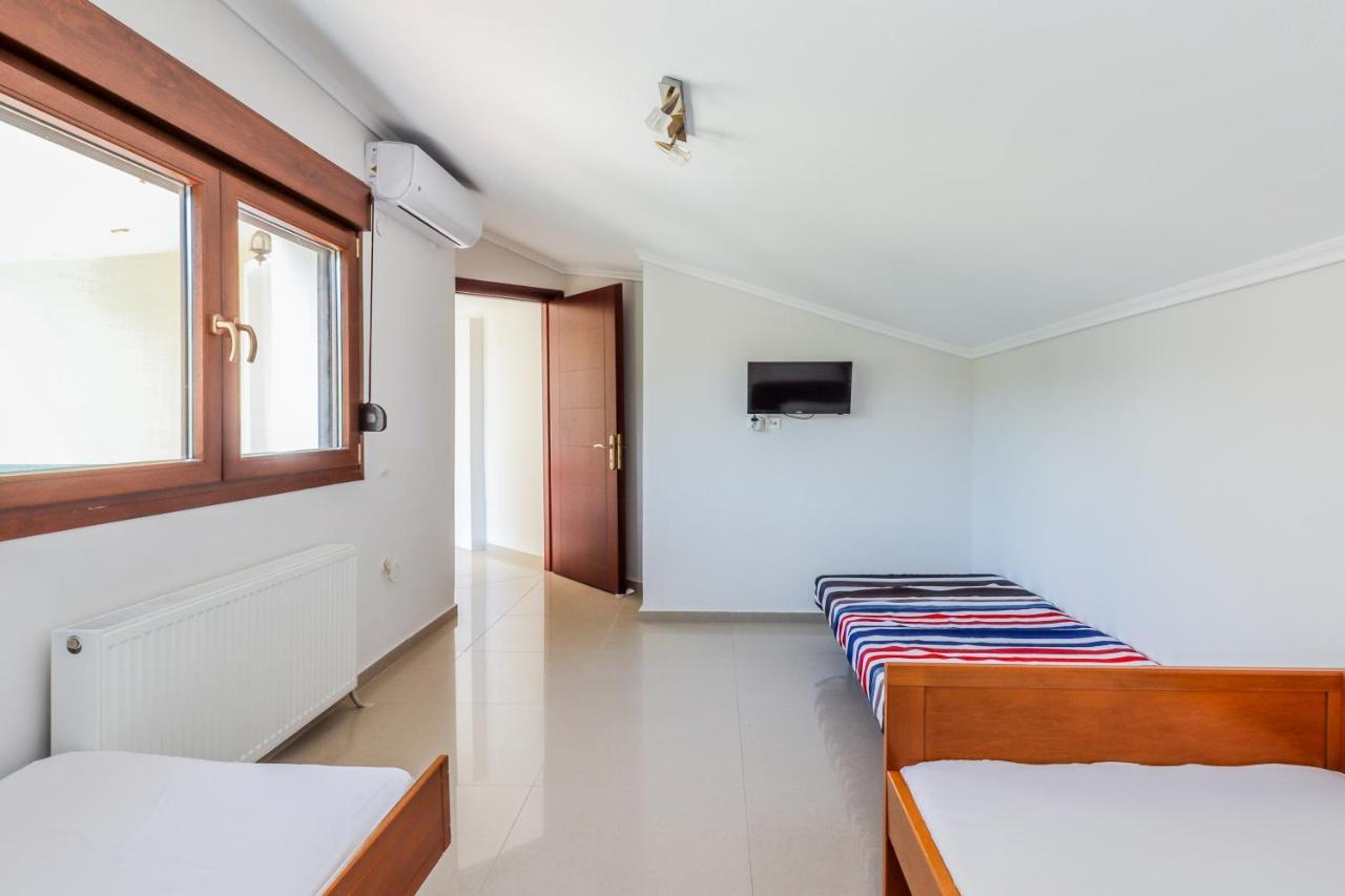Villa Acropolis Serres Next To Center Bagian luar foto